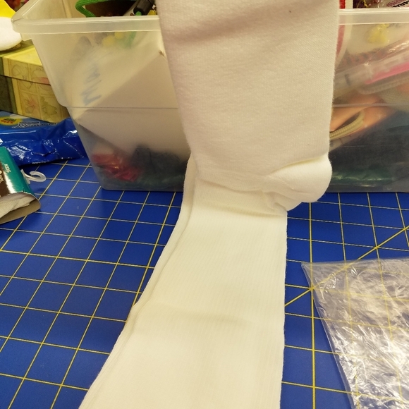 Compression Socks Closed Toe XLarge 15-20 mmHg - Picture 4 of 7